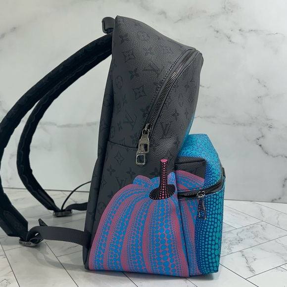 LOUIS VUITTON
LV X YK Monogram Eclipse Reverse Kusama Pumpkin Discovery Backpack - Picture 2 of 9